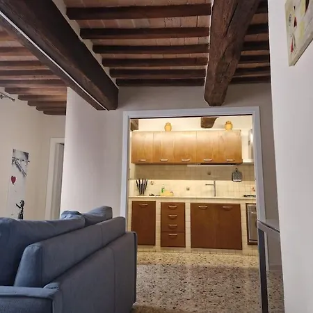 Apartment La Finestra Sul Corso *